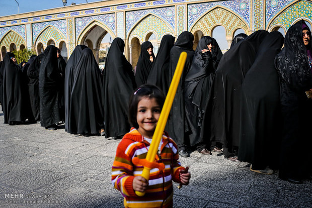 Election sees high turnout in Tehran as voting extended to 22