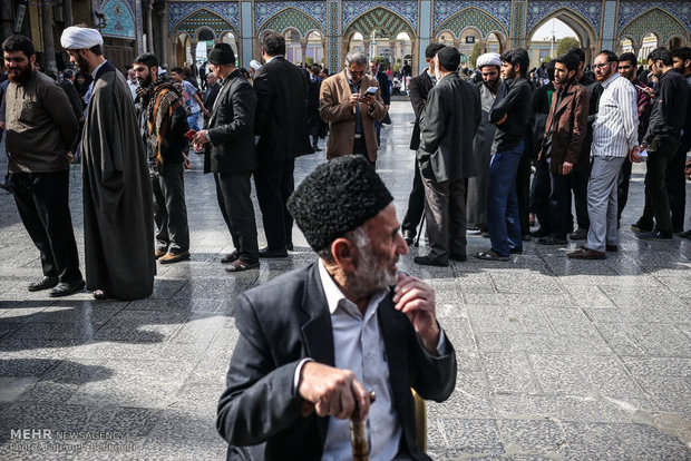 Election sees high turnout in Tehran as voting extended to 22