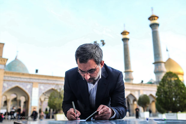 Election sees high turnout in Tehran as voting extended to 22