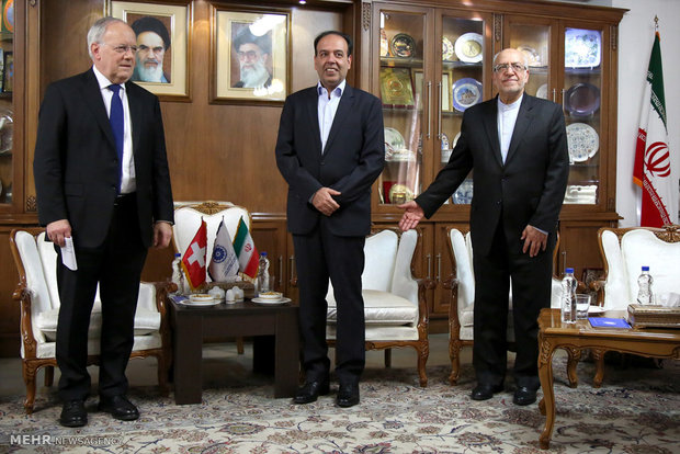 Swiss president visits Iran Chamber of Commerce