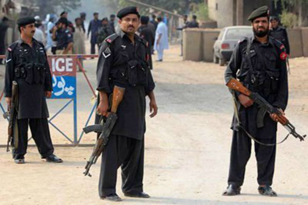 پاکستانی فورسز نے ایک مطلوب وہابی دہشت گرد کو ہلاک کردیا