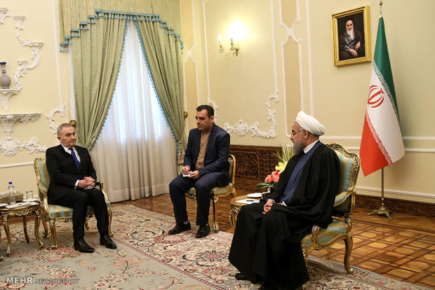 Rouhani meets Romanian FM