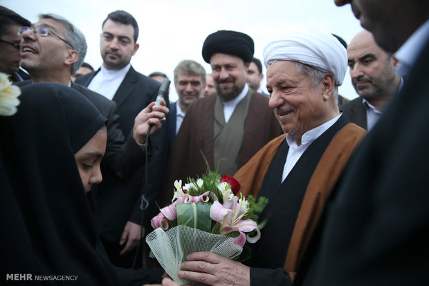 عیادت هاشمی رفسنجانی و سید حسن خمینی از آیت‌الله واعظ طبسی