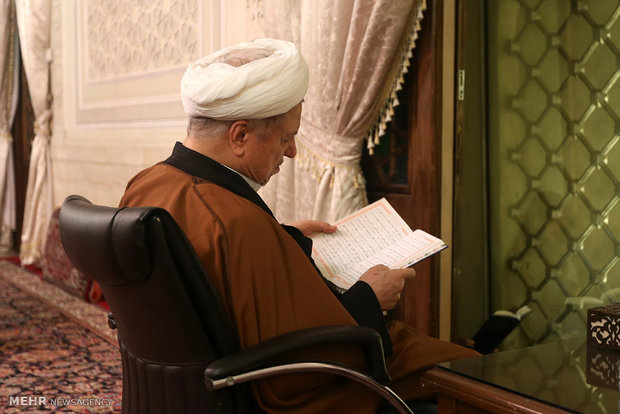 عیادت هاشمی رفسنجانی و سید حسن خمینی از آیت‌الله واعظ طبسی