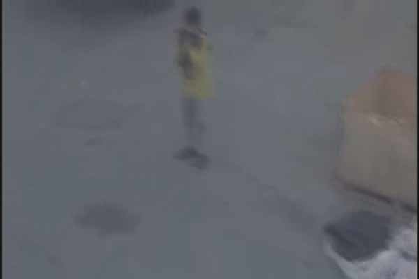 فلم/ بحرینی بچے آل خلیفہ  کی گیس شیلنگ کا شکار