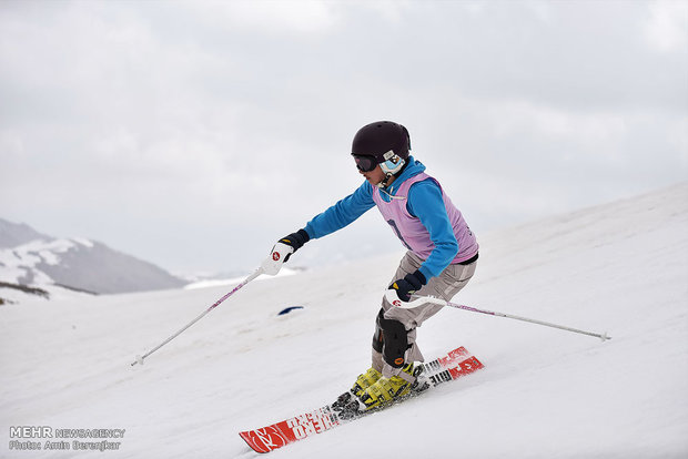 National Women Alpine Skiing Competitions 