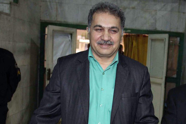 انتقاد از رئیس کمیته فوتسال و ماجرای کمک ۵۰۰ میلیونی به پرسپولیس