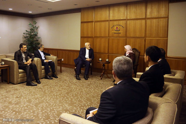 دیدار وزیر خارجه با رئیس مجلس سنگاپور