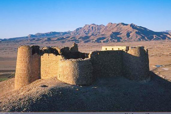 قلعه جلالالدین گرمه؛ دژی استوار در دل تاریخ و طبیعت