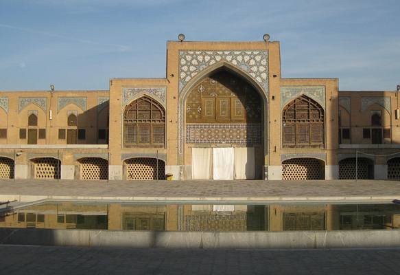 خانههای خدا که همسایگی ماست