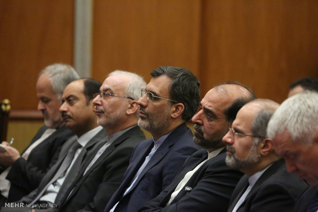 Zarif among gathering of diplomats