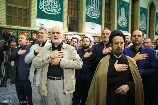 Leader attends Fatemieh mourning session