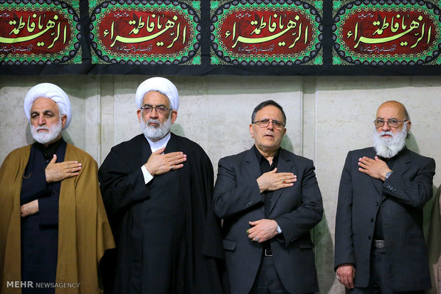 Leader attends Fatemieh mourning session