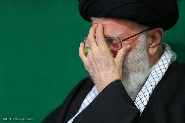 Leader attends Fatemieh mourning session