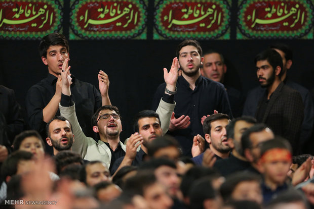 Leader attends Fatemieh mourning session