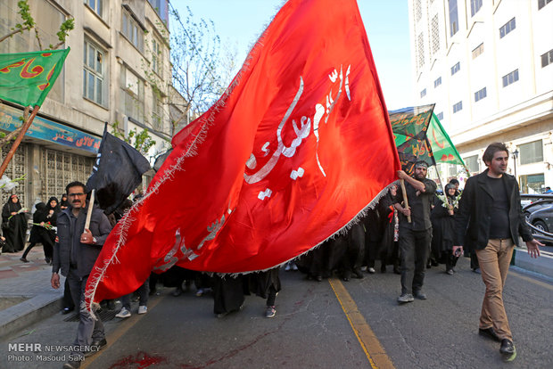 Gathering of Fatemi mourners 