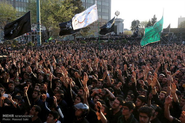 Gathering of Fatemi mourners 