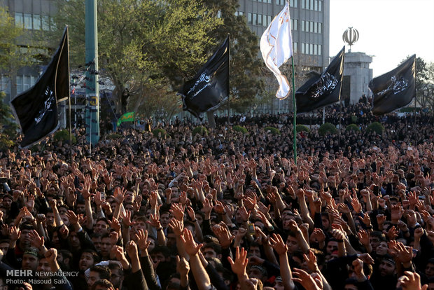 Gathering of Fatemi mourners 