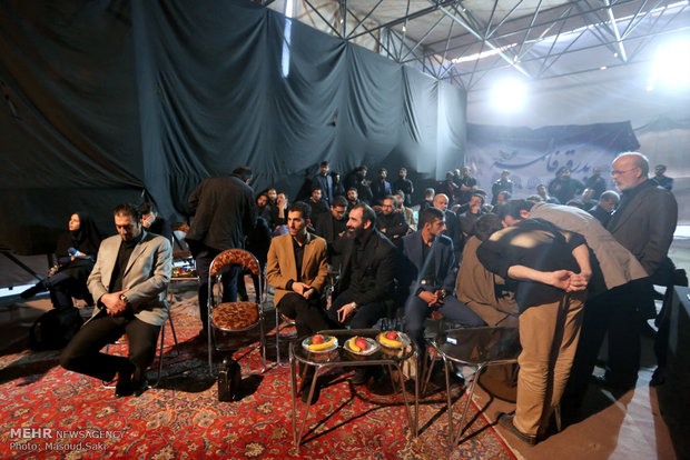 Gathering of Fatemi mourners 