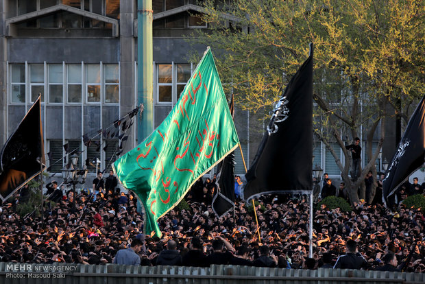 Gathering of Fatemi mourners 