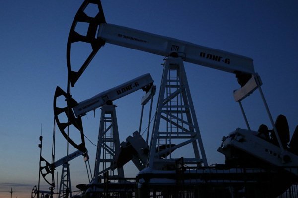 توافق عربستان و روسیه برای ثابت نگه داشتن تولید نفت خود