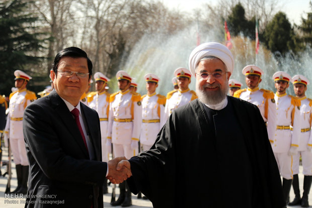Pres. Rouhani officially welcomes Vietnamese counterpart