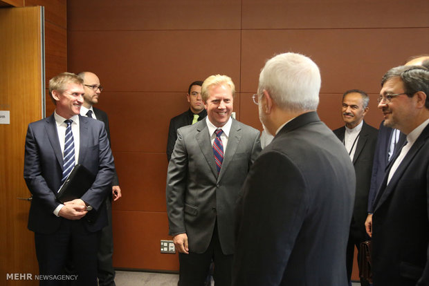 دیدار محمد جواد ظریف وزیر خارجه با وزیر تجارت نیوزیلند 