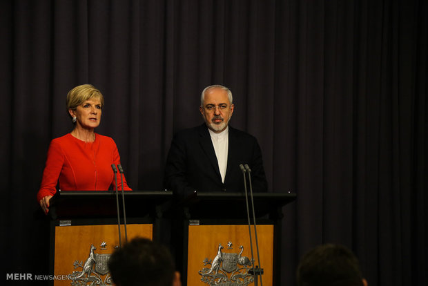 FM Zarif, Australian counterpart meet