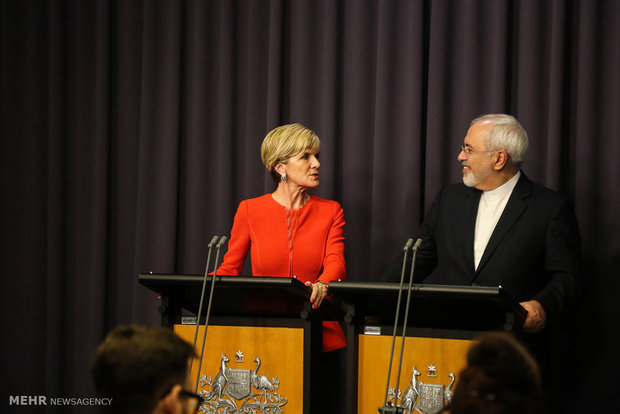 FM Zarif, Australian counterpart meet