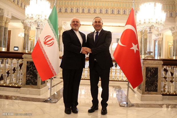 Zarif, Turkish counterpart meet in Ankara