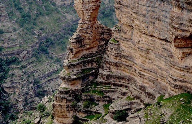 Lorestan’s Shirz canyon astonishes tourists