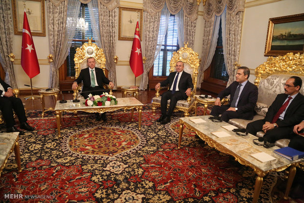 Zarif meets Turkish president, PM in Istanbul