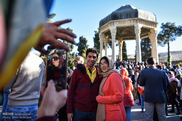 تحویل سال نو در حافظیه شیراز