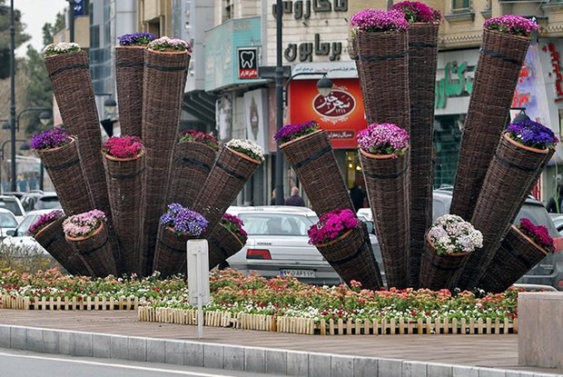 مشهد مقدس با ۱۰ میلیون بوته گل زیبا سازی شد