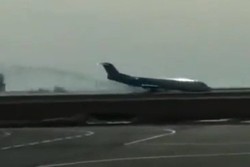 فرود اضطراری هواپیمای خطوط هوایی قزاقستان