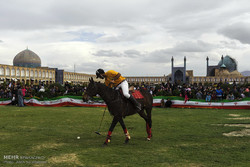 بازی نمادین چوگان در میدان نقش جهان اصفهان

