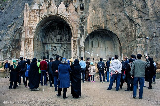 Taq Bostan 