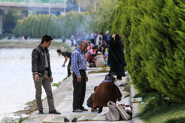 Isfahan celebrates Nature Day