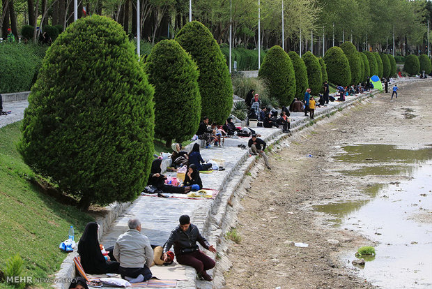 Isfahan celebrates Nature Day