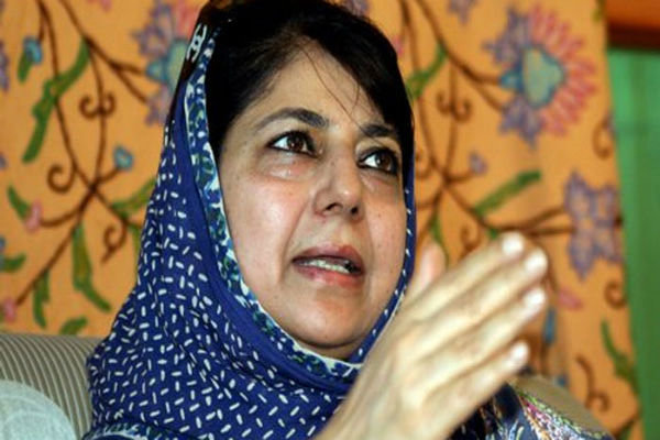 محبوبہ مفتی کشمیر کی پہلی خاتون وزير اعلی بن گئی ہیں محبوبہ مفتی کشمیر کی پہلی خاتون وزير اعلی بن گئی ہیں