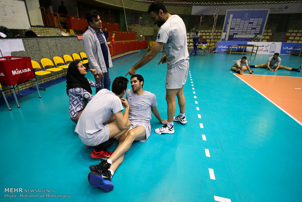 Iran national team starts training with new couch Lozano