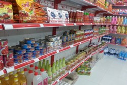 بیش از ۱۰ مرکز تولید و توزیع مواد غذایی در اصفهان پلمپ شد