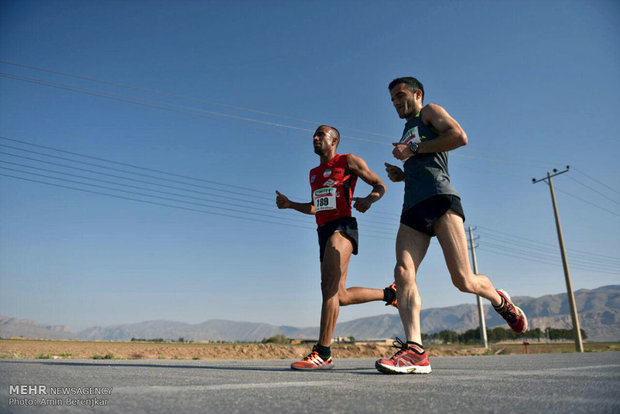 Iran’s Persepolis Historical Complex hosts first intl. marathon