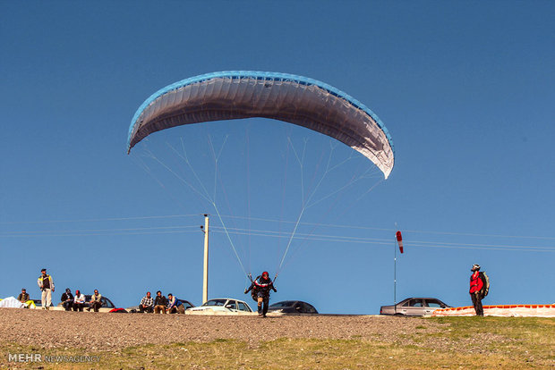 Paragliding in Kermanshah