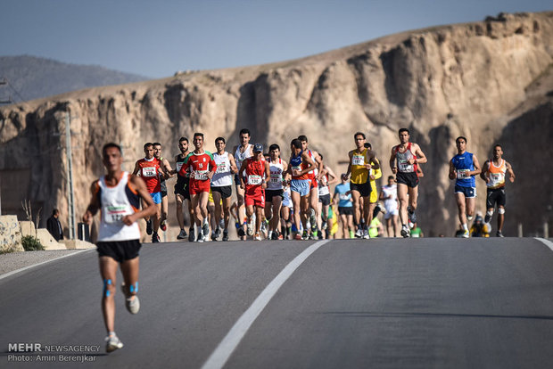 Iran’s Persepolis Historical Complex hosts first intl. marathon