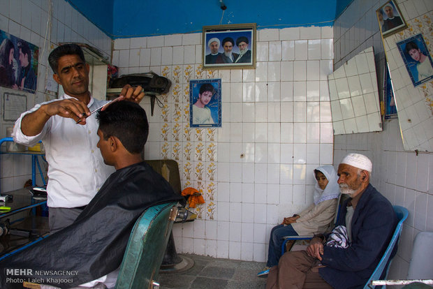 آرایشگاه مردانه و فعالیت روزانه در شهرستان زابل