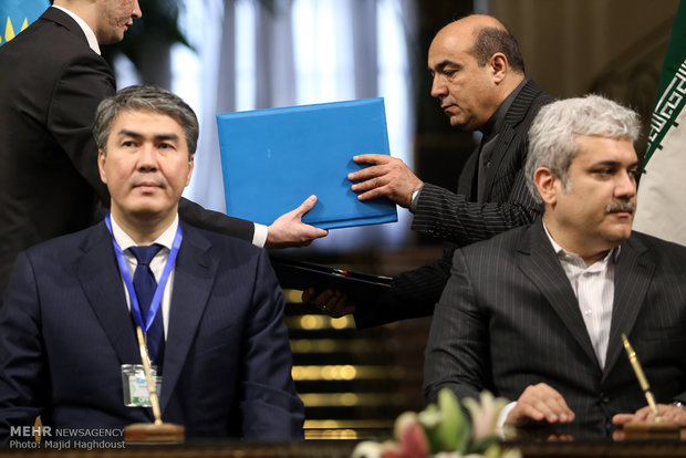 Iran, Kazakhstan sign MoUs