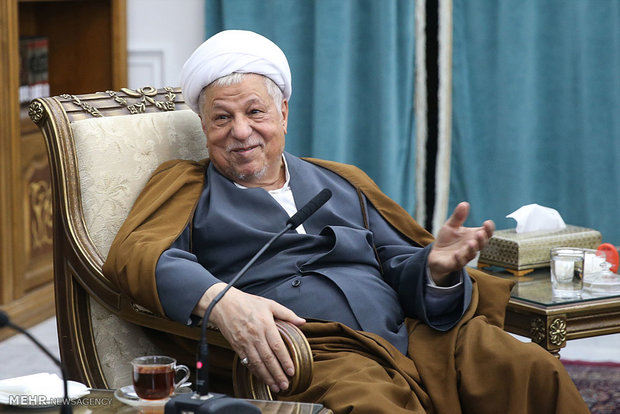 Renzi meets with Ayatollah Hashemi