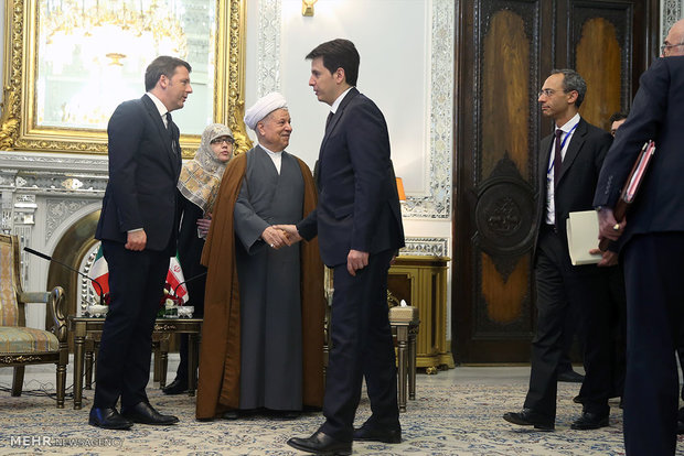 Rafsanjani meets with Italy's PM in Tehran