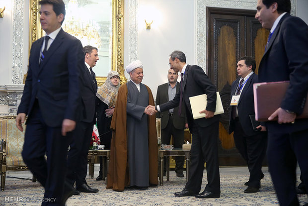 Rafsanjani meets with Italy's PM in Tehran